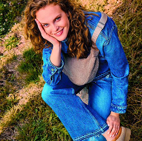 Modrá je prost� dobrá a v d�ínovém provedení to platí obzvlá��. Denimový...