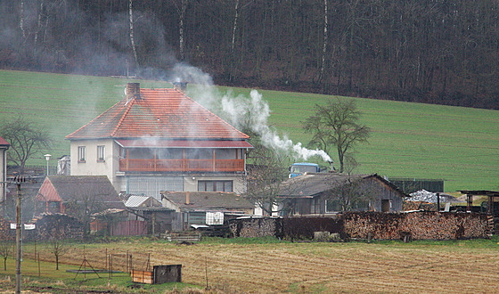 Pokud nedodr�íte základní pravidla nastavení a údr�by kamen, kou�ovodu i...