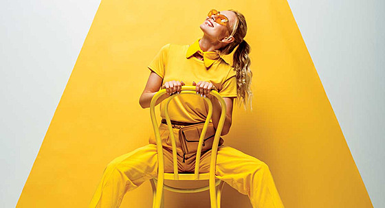 Nová ada Power Stay od Avon je jako stvoená pro celodenní líení pro eny v...