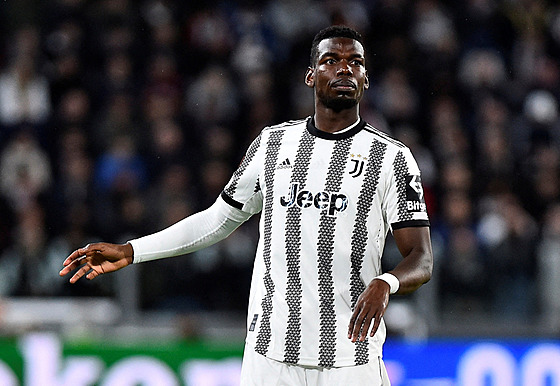 Záložník Paul Pogba v dresu Juventusu.