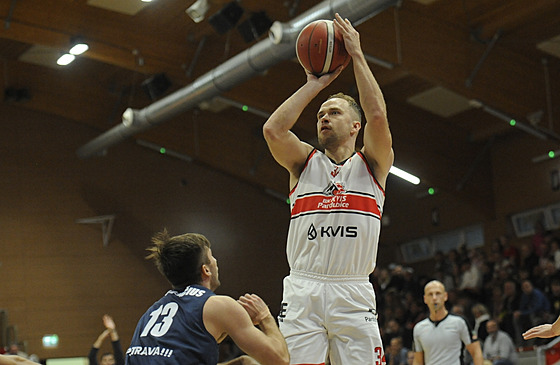 Ond�ej �i�ka z Pardubic pálí na ostravský ko�.