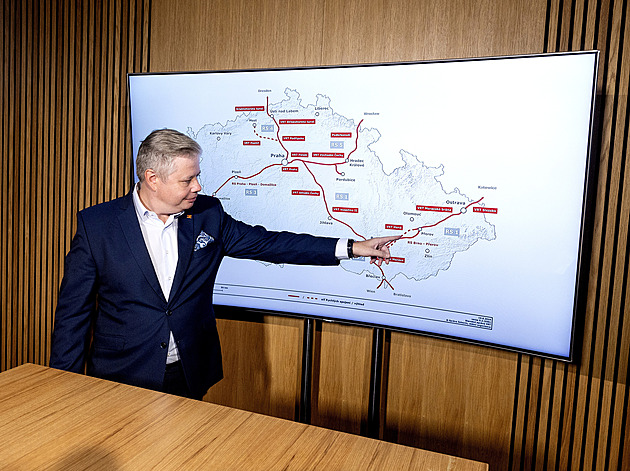 Martin vehlík, editel odboru pípravy vysokorychlostních tratí (VRT) u Správy...