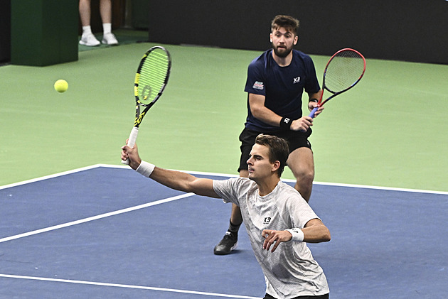 Český triumf v Kitzbühelu. Nouza s Riklem slaví druhý deblový titul