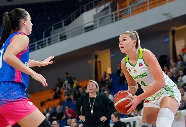 Do Wu-chanu i se Svatoňovou. Před bojem o MS kosí dlouhé Češky série zranění