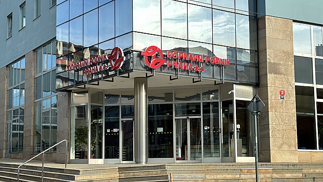 Budova dopravního podniku hlavního m�sta Prahy. (14. �íjna 2024)