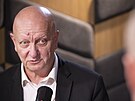 Hostem podcastu Industrial je rektor VUT Vojtch Petráek, eský jaderný fyzik...
