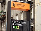 Prvn informan obelisk v oblasti Vclavskho nmst u je na svm mst