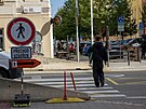 Auta tak mus zastavovat prv i u zruenho pechodu. (17. jna 2024)
