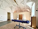 V interiru se dochovala ada dobovch prvk, napklad nstnn malby a bohat...