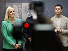 Hejtmanka St�edo�esk�ho kraje Petra Peckov� (STAN) a poslanec Jan Skope�ek...