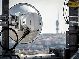 BSC Vodafonu na st�e�e Národního technického muzea v Praze