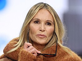 Elle Macphersonová (b�ezen 2024)