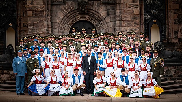 Vojensk umleck soubor Ondr je jedin umleck tleso svho druhu v esku. M za sebou vystoupen napklad ve skotskm Edinburghu.