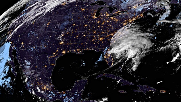 Hurik�n se prohnal Floridou, opustil pevninu a zam��il nad oce�n. (10. ��jna 2024)