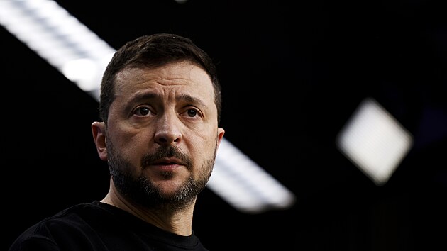 Ukrajinsk� prezident Volodymyr Zelenskyj na tiskov� konferenci po jedn�n� Evropsk� rady (17. ��jna 2024)