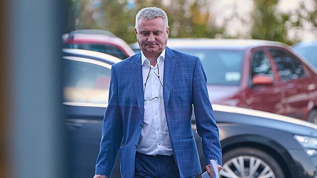 Vratislav Myn pichz ke zlnskmu soudu. (15. jna 2024)