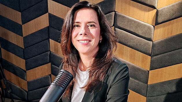 Hostem po�adu Rozst�el je Leona Tre�lov�, vedouc� �tvaru Zlep�ov�n� v�konnosti jadern� elektr�rny ETE Temel�n. Moderuje Elen �ern�.