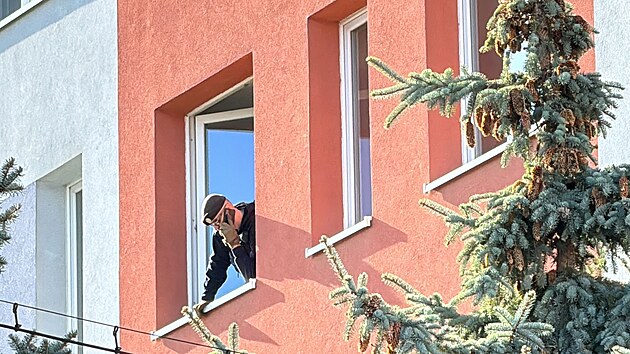 Pra��t� policist� v Horn�ch Po�ernic�ch prov��ovali ozn�men�, podle kter�ho m�lo doj�t fyzick�mu napaden� mezi dv�ma mu�i. (17. ��jna 2024)