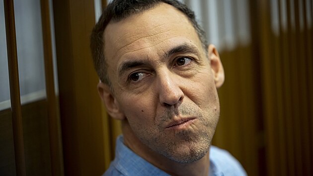 Soud v Moskv� ulo�il francouzsk�mu badateli Laurentu Vinatierovi trest t�� let odn�t� svobody za to, �e se v Rusku neregistroval jako zahrani�n� agent. (14. ��jna 2024)