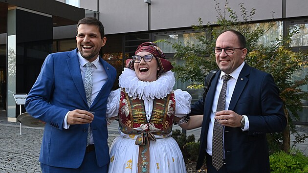 Ministr zemědělství Marek Výborný a ministr životního prostředí Petr Hladík na sjezd v Olomouci aneb kandidát na předsedu Výborný a muž, který mu chce krýt záda jako první místopředseda strany