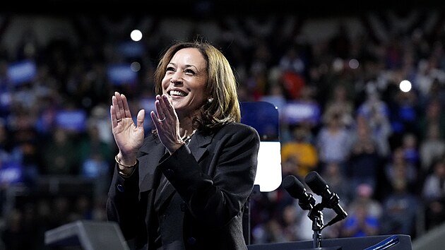 Demokratick� kandid�tka Kamala Harrisov� se setkala s p��znivci ve m�st� Erie. (15. ��jna 2024)