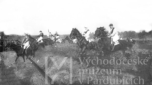 Historick� sn�mky z Velk� pardubick�