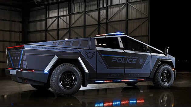Tesla Cybertruck v policejn� �prav�