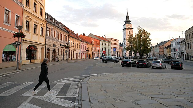 Nmst ve Velkm Mezi ek krom jinho rekonstrukce st, povrch a tak zmny v dopravnm uspodn.