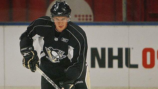 Sidney Crosby - Sidney Crosby má být znovu zá�ivou hv�zdou NHL. Nebo ho p�ed�í...