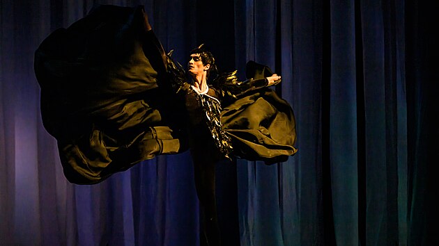 V olomouck�m Moravsk� divadlo bude po dvan�cti letech znovu k vid�n� baletn� klasika Labut� jezero.