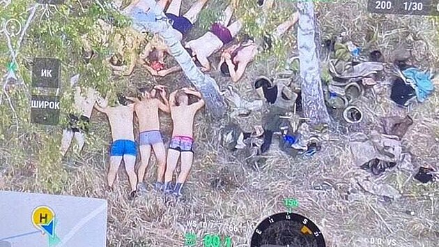 Ru�t� voj�ci v Kursk� oblasti zavra�dili dev�t ukrajinsk�ch zajatc�. (13. ��jna 2024)