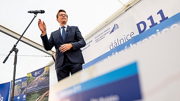 Ministr dopravy Martin Kupka (ODS) p�i zahájení stavby D11 Trutnov � hranice...