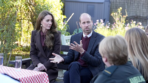 Princ William a princezna Kate na návštěvě Southport Community Centre na setkání s rodinami tří zabitých dětí (10. října 2024)