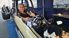 Jií Bamberger ve svém dragsteru.