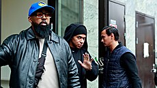 Kylian Mbappé opou�tí Bank hotel, kde bydlel b�hem náv�t�vy ve Stockholmu.