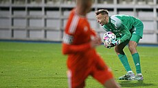 Branká� Luká� Pe�l z Varnsdorfu b�hem zápasu s Jihlavou.