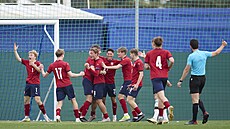 �eská reprezentace do 18 let slaví gól.
