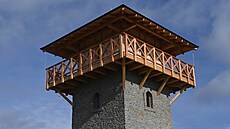 Nová rozhledna na kopci Tu�ín na P�erovsku byla navr�ená ve spolupráci s...