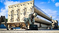 Systém THAAD na letecké základn� na Guamu. (26. �íjna 2017)