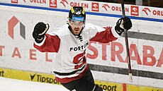 Sparanský útoník Krytof Hrabík oslavuje vstelenou branku.
