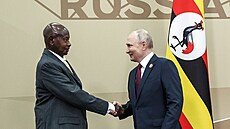 Ugandský prezident Yoweri Museveni se na okraj rusko-afrického fóra v Moskv�...