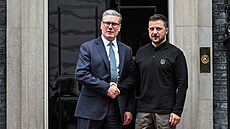 Ukrajinský prezident Volodymyr Zelenskyj se setkal s britským premiérem Keirem...