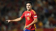 �pan�l Martín Zubimendi se raduje ze své trefy proti Dánsku v zápase Ligy...