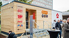 Nová prodejna stojí u vysokokolských kolejí v kampusu Jihoeské univerzity.
