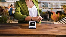 Nový styl placení, který je jednoduchý, bezpe�ný, a hlavn� elegantní: zapome�te...