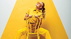 Nová ada Power Stay od Avon je jako stvoená pro celodenní líení pro eny v...