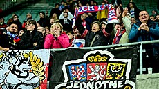 �e�tí fanou�ci na zápase Ligy národ� s Ukrajinou ve Vratislavi.