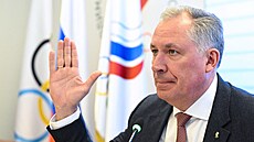 Stanislav Pozdakov jako první mu Ruského olympijského výboru v beznu 2024