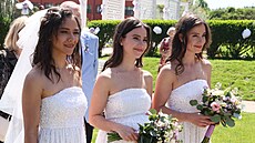 Eva Bureová, Barbora erná a Lucie erná pi natáení závreného dílu seriálu...