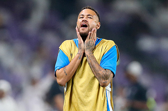 Neymar se chystá na zápas al-Hilálu.